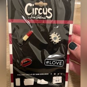 Circus by Sam Edelman assorted pins